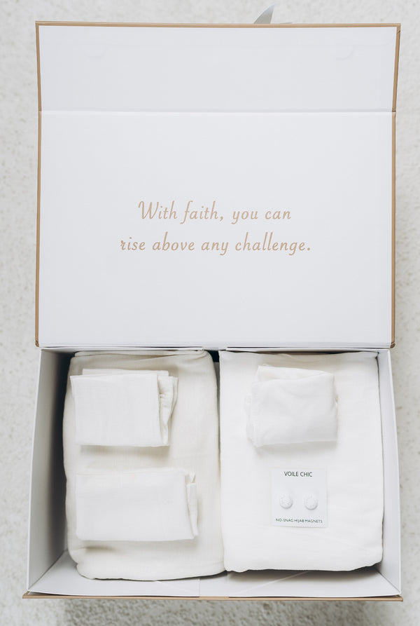 WHITE ESSENTIALS - GIFT SET